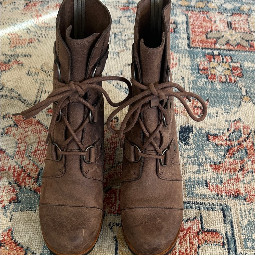 Sorel Dark Brown Leather Lace-Up Boots
